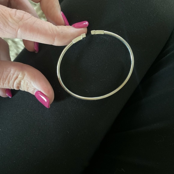 Tiffany “T” bracelet - Picture 6 of 9